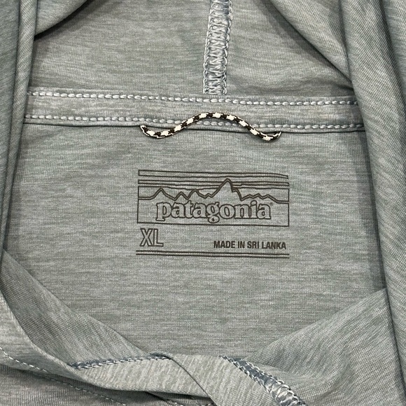 Patagonia Capilene Cool Daily Graphic Hooded Shirt Sun Hoody in Blue Size XL - Picture 3 of 12
